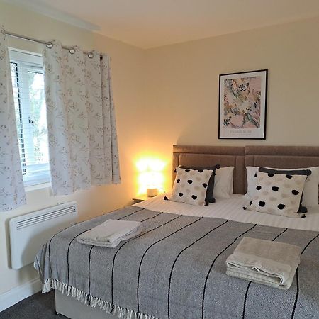 Hotel Celtic Minor Stables Swansea Zewnętrze zdjęcie
